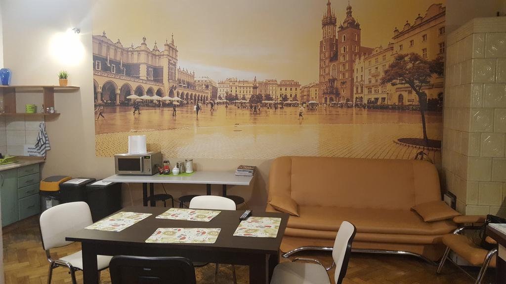 Smocza Jama Hostel Cracovia Exterior foto